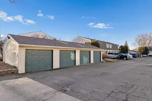 411 Dorland Pl, Maplewood, MN 55119 - Photo 17