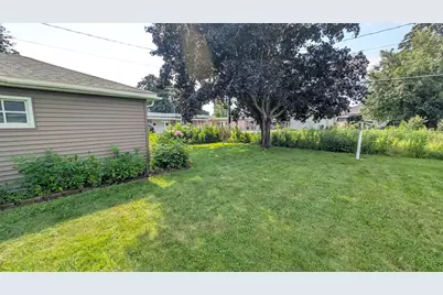 1507 4th Avenue NW, Austin, MN 55912 - Photo 3