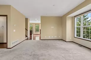 10002 Gentian Dr, Eden Prairie, MN 55347 - Photo 37