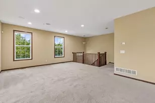 10002 Gentian Dr, Eden Prairie, MN 55347 - Photo 25