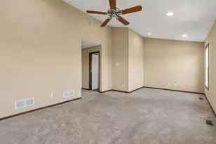 10002 Gentian Dr, Eden Prairie, MN 55347 - Photo 55