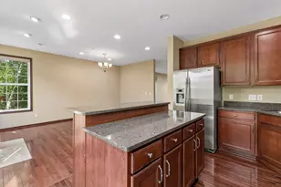 10002 Gentian Dr, Eden Prairie, MN 55347 - Photo 41