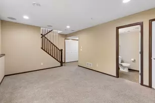 10002 Gentian Dr, Eden Prairie, MN 55347 - Photo 59