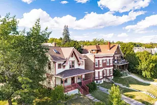 1101 E 4th St, Duluth, MN 55805 - Photo 3