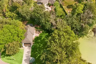 2312 Sheridan Hills Rd, Wayzata, MN 55391 - Photo 57