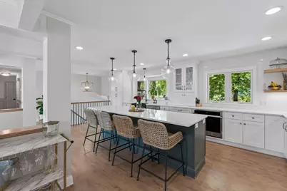 2312 Sheridan Hills Road, Wayzata, MN 55391 - Photo 5