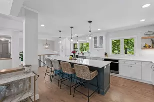 2312 Sheridan Hills Rd, Wayzata, MN 55391 - Photo 5