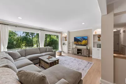 2312 Sheridan Hills Road, Wayzata, MN 55391 - Photo 15