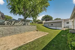 709 37th St SW, Rochester, MN 55902 - Photo 27