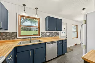 709 37th St SW, Rochester, MN 55902 - Photo 3