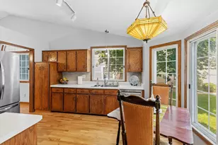 5661 Donegal Ct, Shoreview, MN 55126 - Photo 5