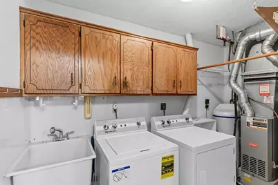 5661 Donegal Court, Shoreview, MN 55126 - Photo 11