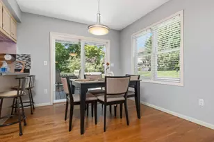 733 Ashley Dr, Chaska, MN 55318 - Photo 9