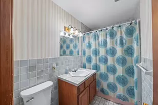 168 Linden Cir, Apple Valley, MN 55124 - Photo 9