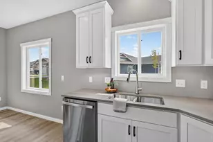 676 Voyager Dr, Alexandria, MN 56308 - Photo 21