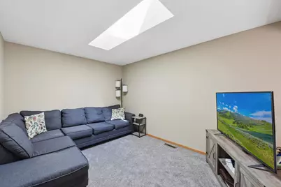 2335 Oakridge Circle, Hudson, WI 54016 - Photo 15
