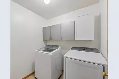 2335 Oakridge Circle, Hudson, WI 54016 - Photo 17