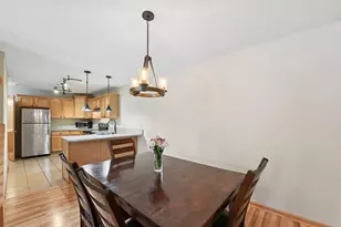 2335 Oakridge Cir, Hudson, WI 54016 - Photo 7