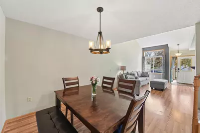 2335 Oakridge Circle, Hudson, WI 54016 - Photo 5