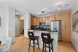 530 Grant Street E, Minneapolis, MN 55404 - Photo 3