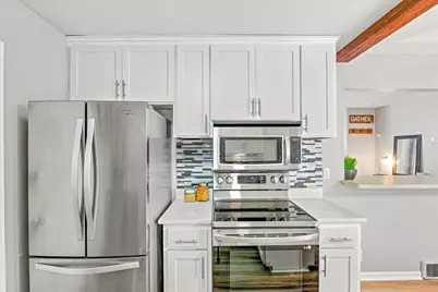 8200 Goodrich Road, Bloomington, MN 55437 - Photo 17