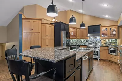 4620 Minnesota Lane N, Plymouth, MN 55446 - Photo 9