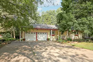 5840 Tennison Dr NE, Fridley, MN 55432 - Photo 3