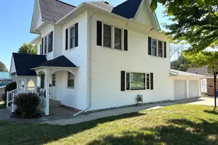 124 N Spring Ave, Springfield, MN 56087 - Photo 3