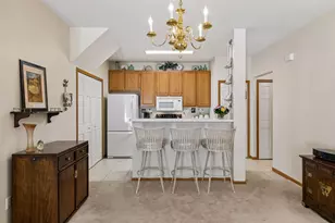 17904 Cobblestone Way, Eden Prairie, MN 55347 - Photo 9