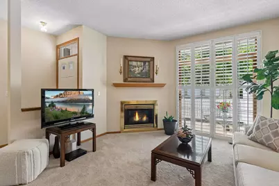 17904 Cobblestone Way #37, Eden Prairie, MN 55347 - Photo 5