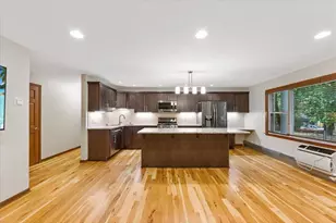 401 Ridgewood Ave, Minneapolis, MN 55403 - Photo 3