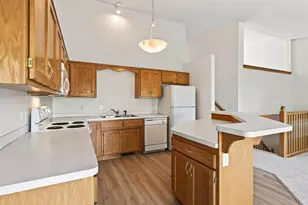 12218 Buchanan Ct NE, Blaine, MN 55434 - Photo 9