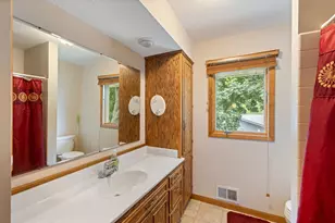 2305 S Skyline Dr S, Burnsville, MN 55337 - Photo 15