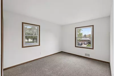 9225 Northwood Parkway, New Hope, MN 55427 - Photo 19