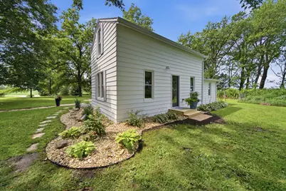 10337 30 Highway SW, Hayfield, MN 55940 - Photo 35