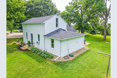10337 30 Highway SW, Hayfield, MN 55940 - Photo 37