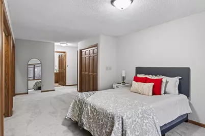 11245 57th Avenue N, Plymouth, MN 55442 - Photo 15