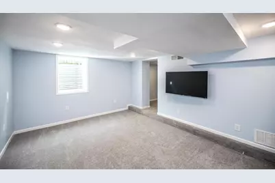 2737 Hampshire Avenue S, Saint Louis Park, MN 55426 - Photo 25