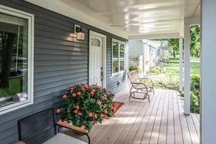 2737 Hampshire Ave S, Saint Louis Park, MN 55426 - Photo 3