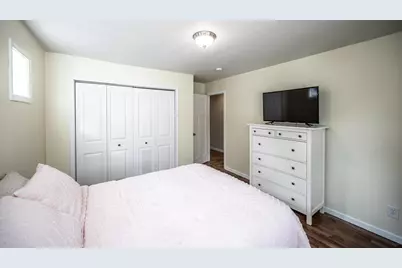 2737 Hampshire Avenue S, Saint Louis Park, MN 55426 - Photo 15