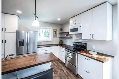 2737 Hampshire Avenue S, Saint Louis Park, MN 55426 - Photo 9
