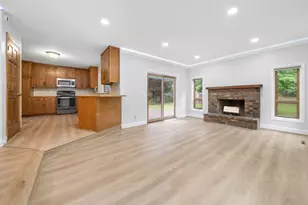 824 Springhill Dr, Burnsville, MN 55306 - Photo 15