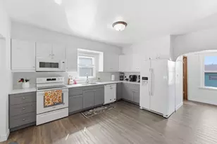 1009 Campbell Ave NW, Willmar, MN 56201 - Photo 5