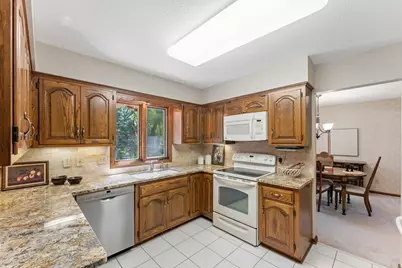 9903 Balmoral Lane, Eden Prairie, MN 55347 - Photo 11