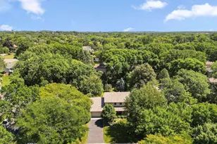 9903 Balmoral Ln, Eden Prairie, MN 55347 - Photo 31
