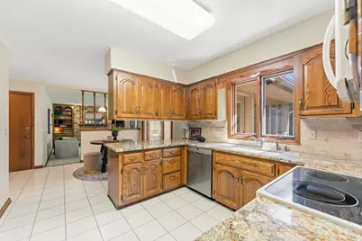 9903 Balmoral Lane, Eden Prairie, MN 55347 - Photo 13
