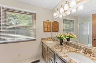 9903 Balmoral Ln, Eden Prairie, MN 55347 - Photo 23