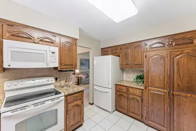 9903 Balmoral Lane, Eden Prairie, MN 55347 - Photo 11
