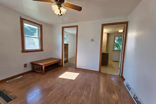 1108 11th St NW, Austin, MN 55912 - Photo 5