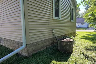 1108 11th St NW, Austin, MN 55912 - Photo 3